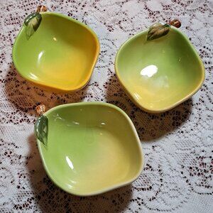 Set of 3 Pear Shaped Trinket, Candy, Jewelry Dishes, 5 x 3 inches